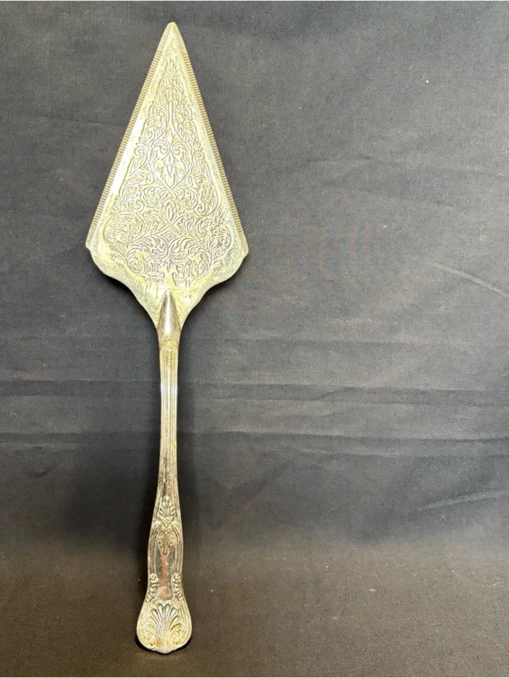 Vintage Silver-Plated Pie or Cake Server Serrated Edges Engraved Ornate Pattern